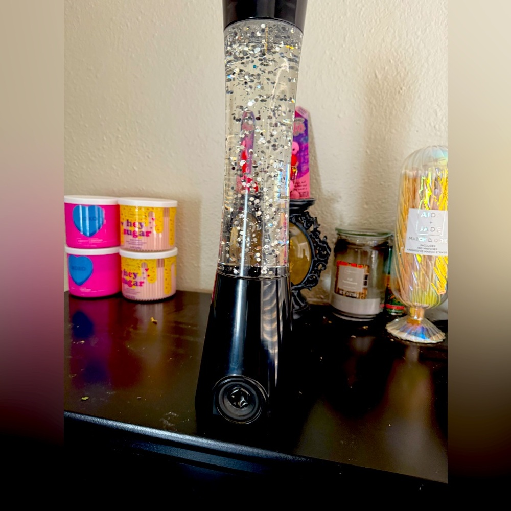 Lamp with Bluetooth speaker